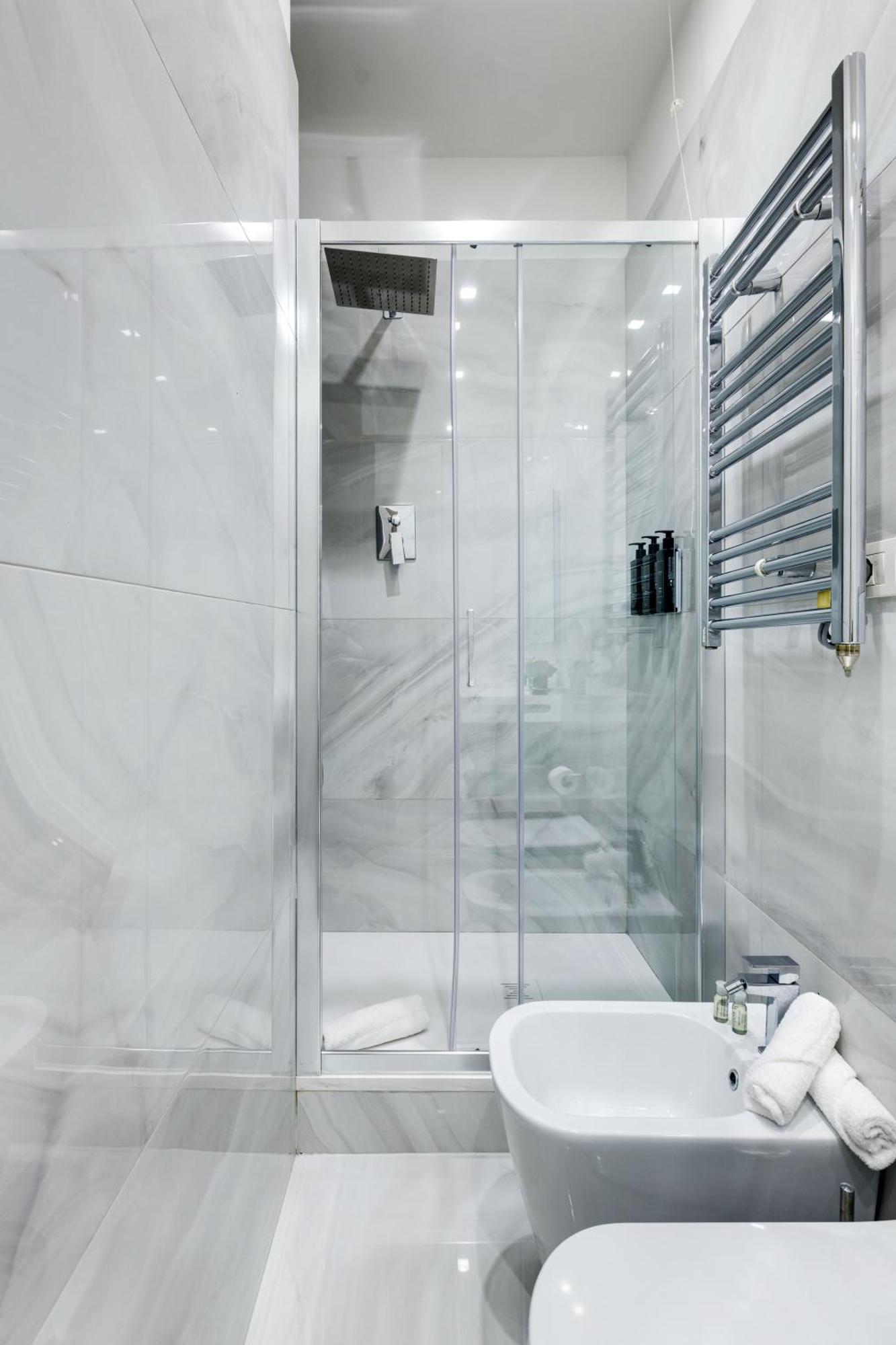 Piazza Farnese Luxury Suites Rome Exterior photo