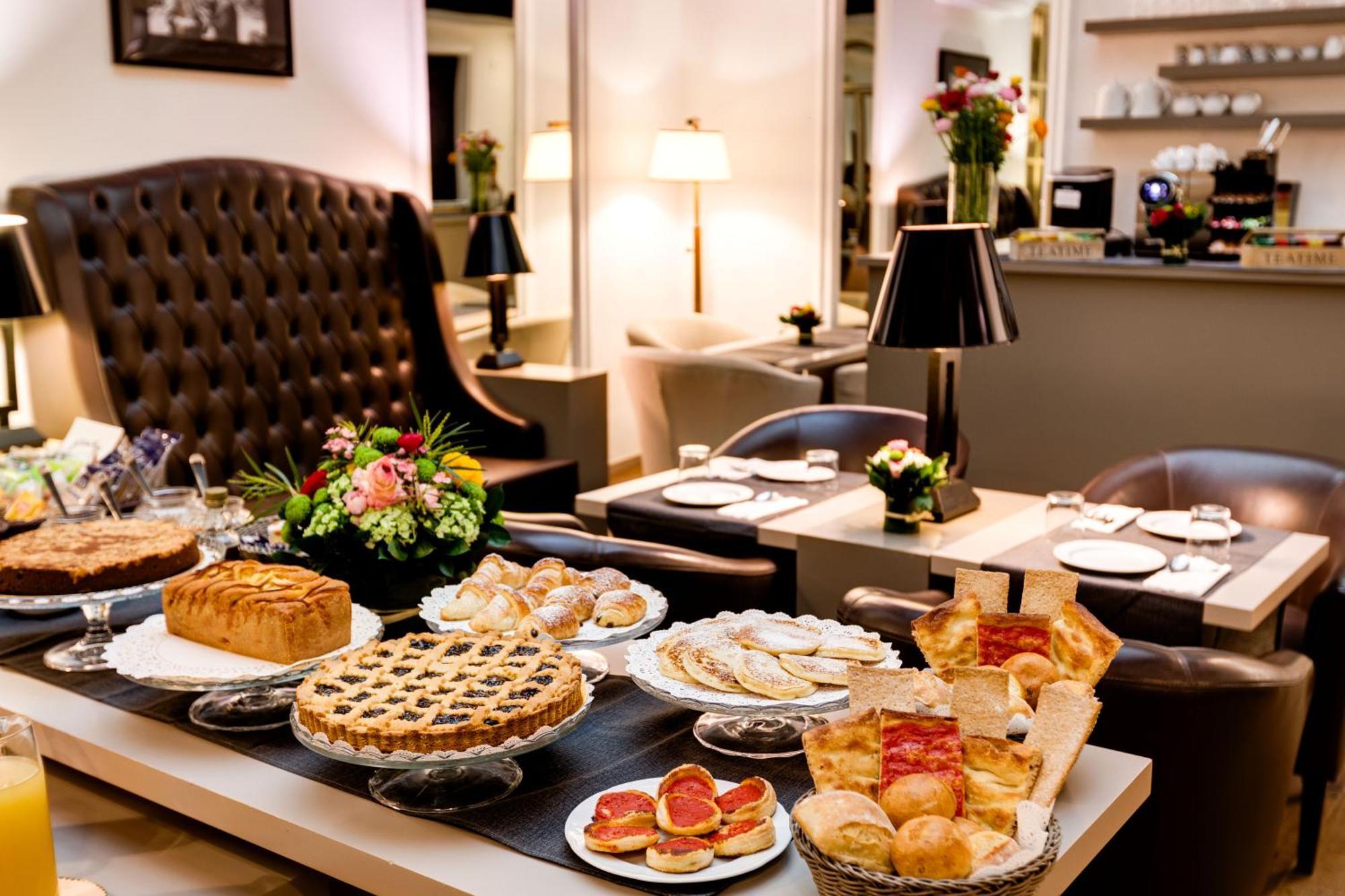 Piazza Farnese Luxury Suites Rome Exterior photo