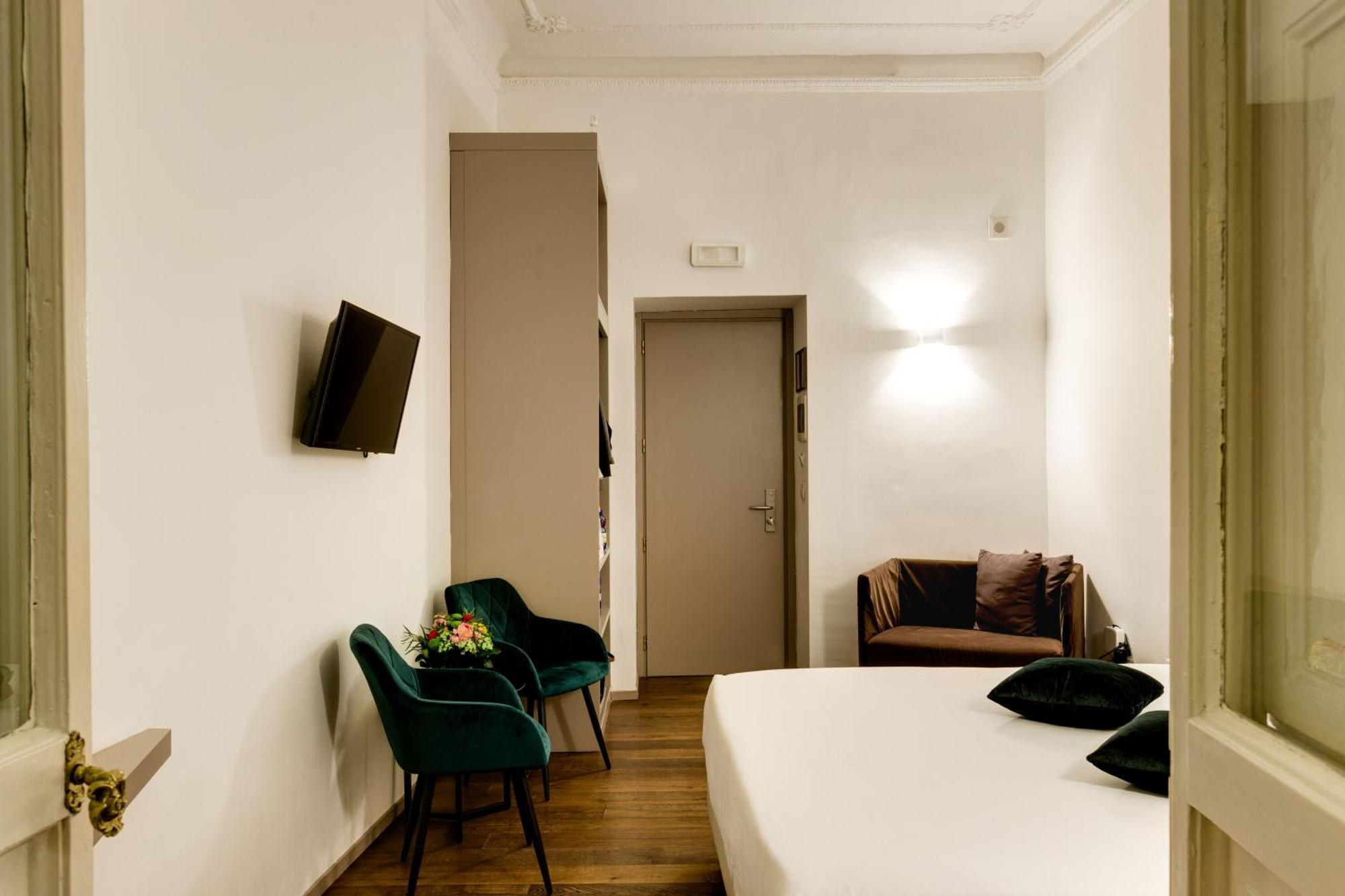 Piazza Farnese Luxury Suites Rome Exterior photo