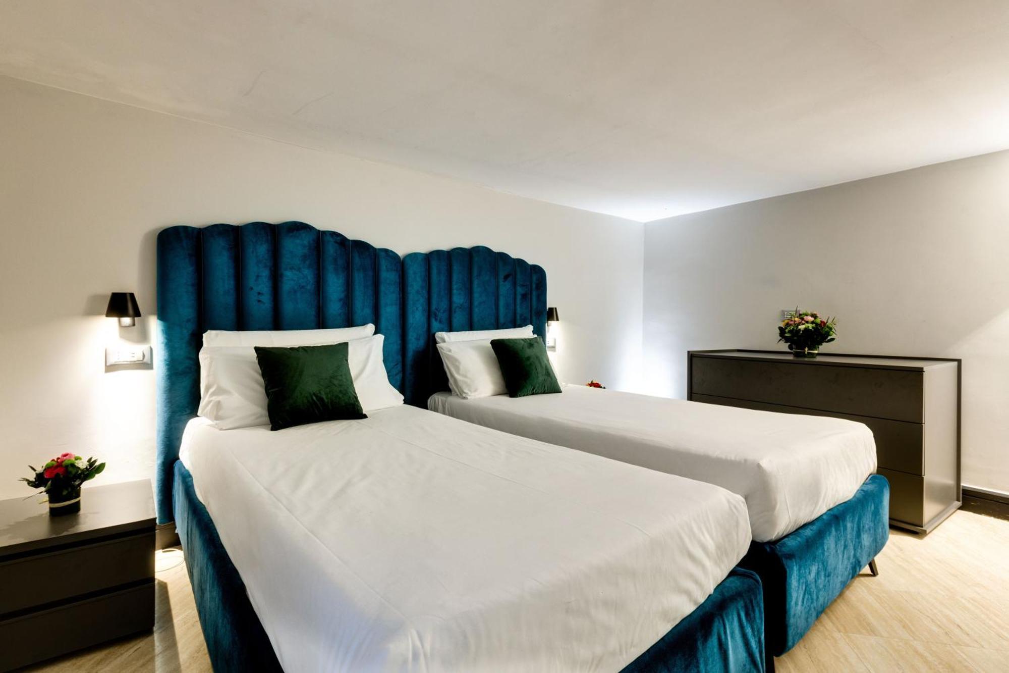 Piazza Farnese Luxury Suites Rome Exterior photo