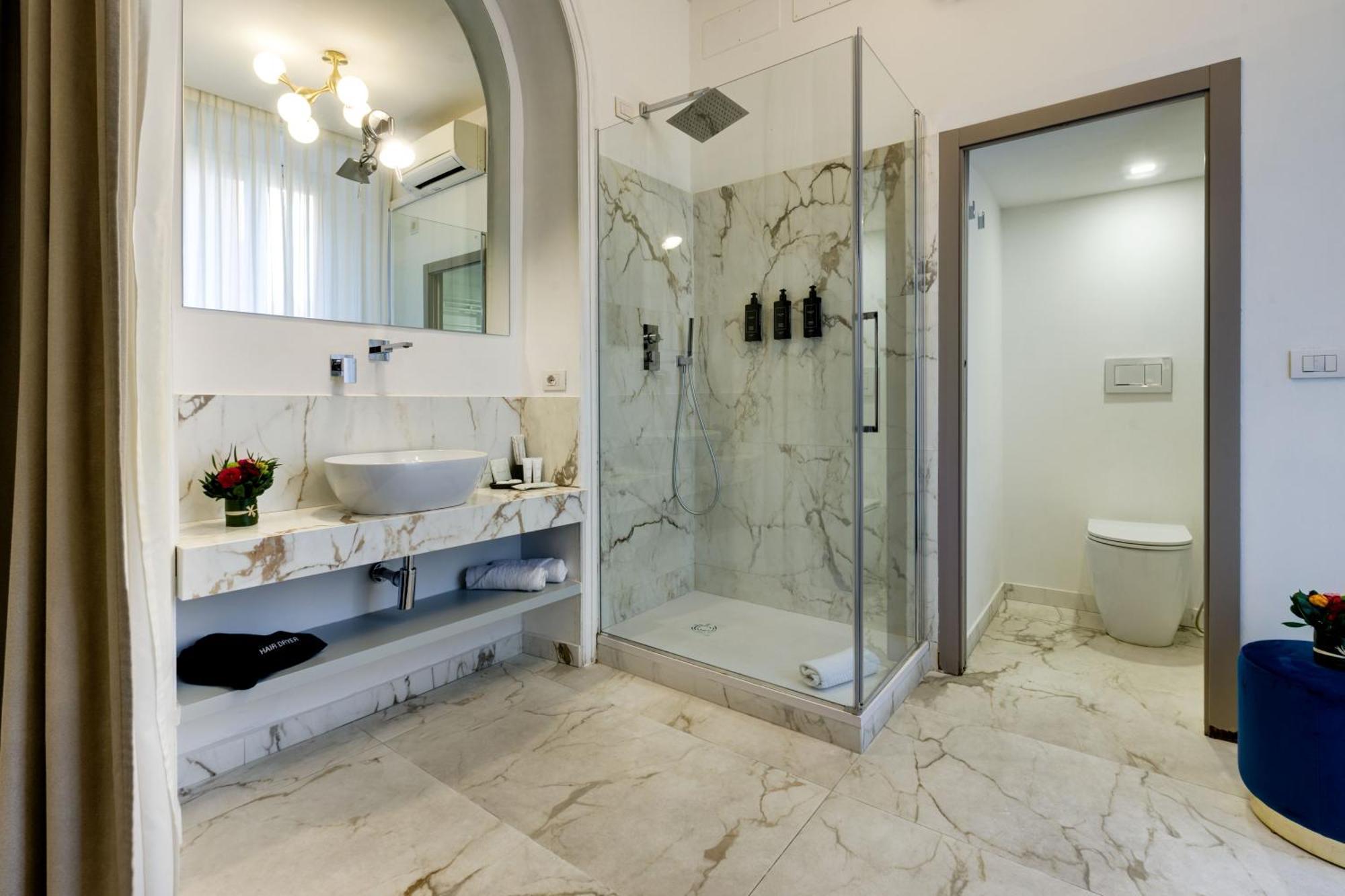 Piazza Farnese Luxury Suites Rome Exterior photo