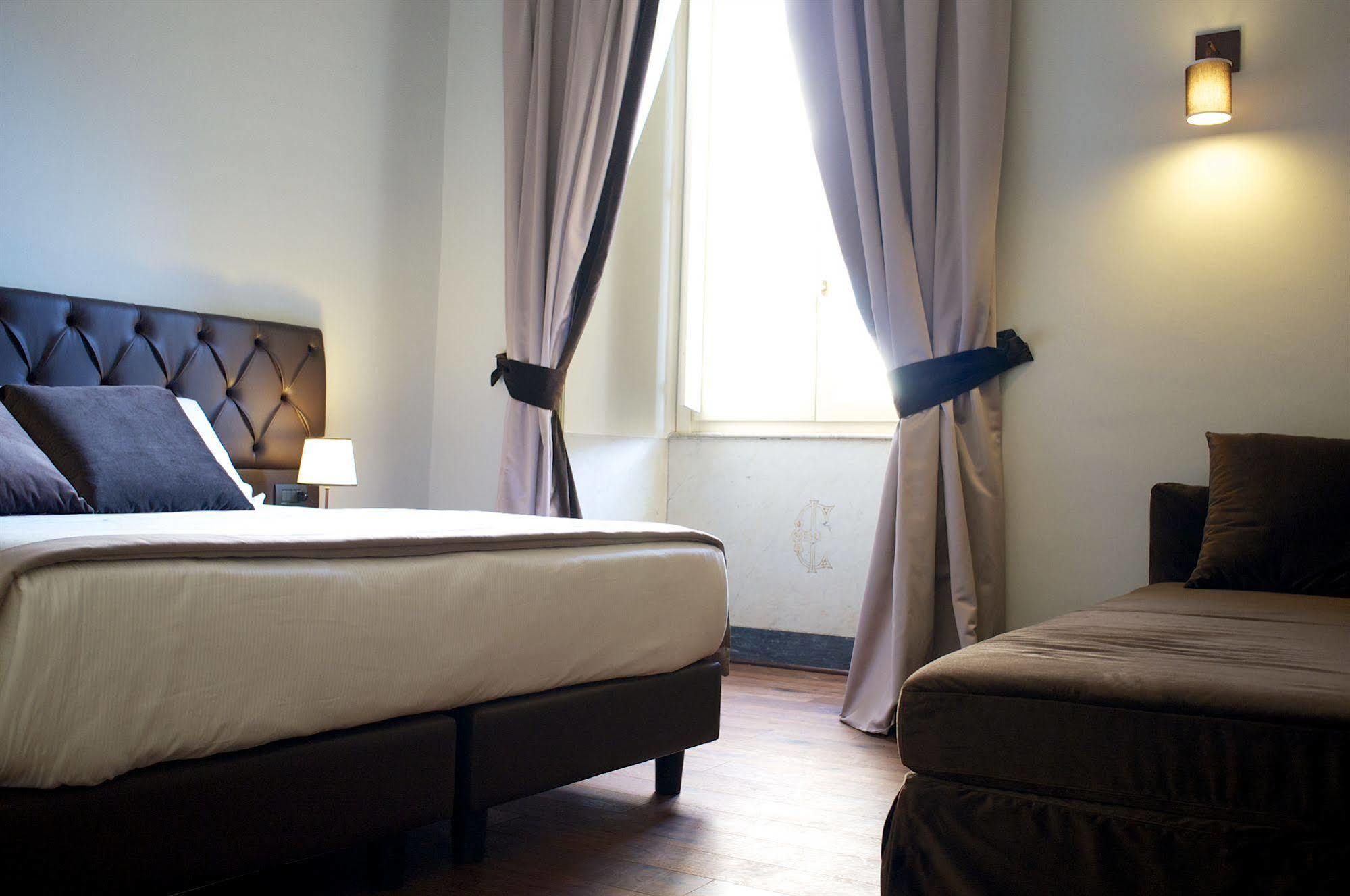 Piazza Farnese Luxury Suites Rome Exterior photo