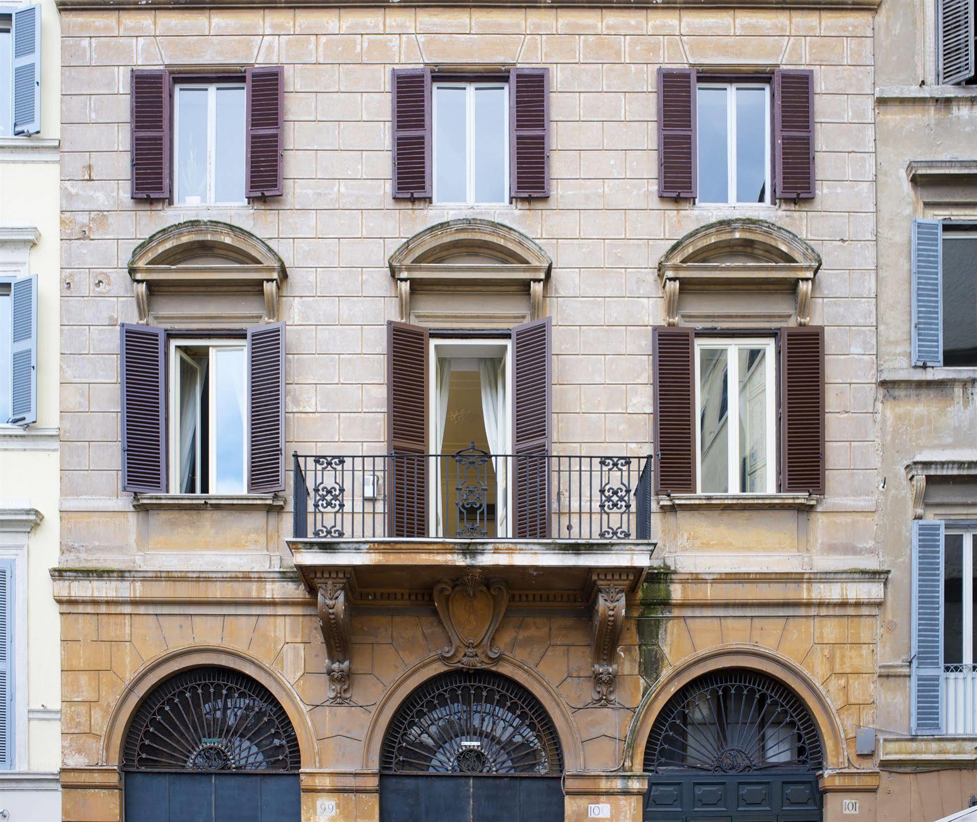Piazza Farnese Luxury Suites Rome Exterior photo